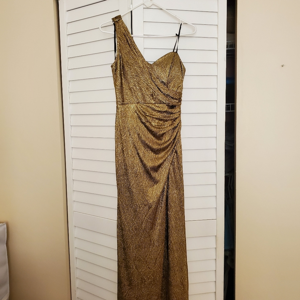 Gold One-Shoulder Sweetheart Dress